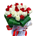 Zamów kwiaty do Polski: Bukiet Białych i Czerwonych Róż
